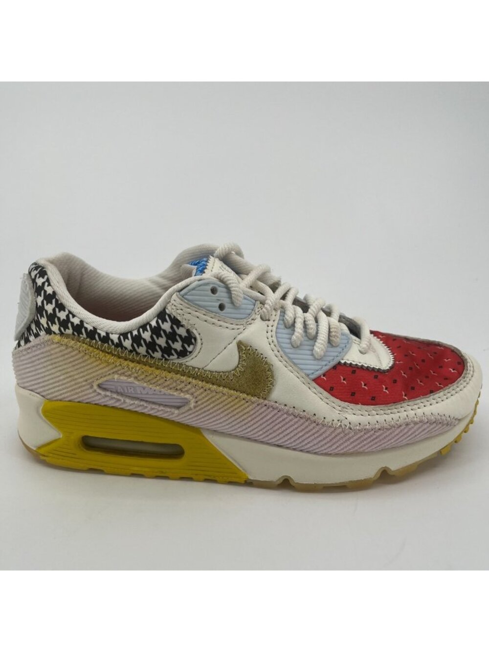 Nike Air Max 90 Womens Size 7.5 Red White Green Athletic Running Shoes Sneakers